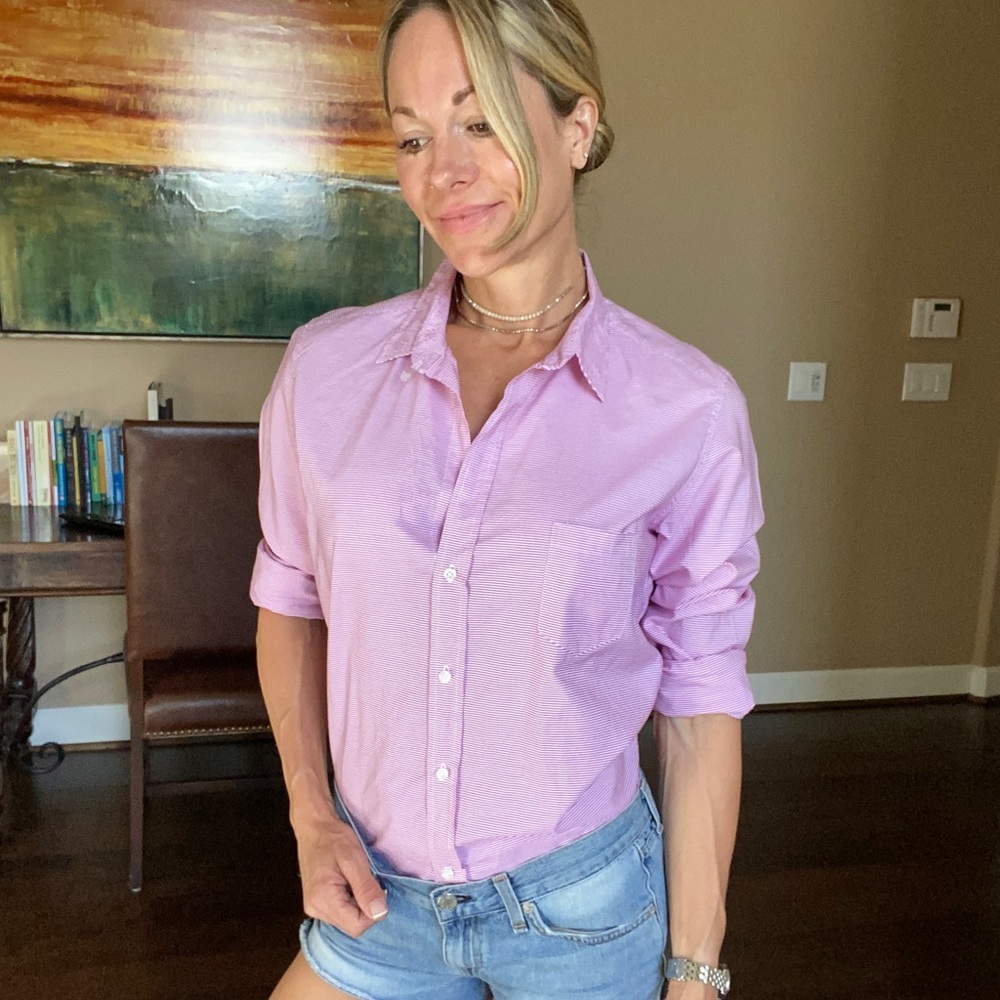 Beautiful striped button up top great for travel.